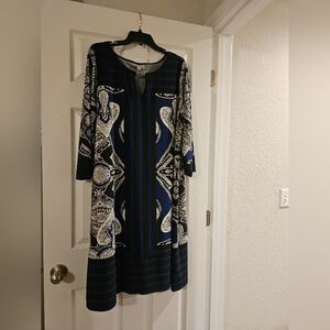 Elegant Blue and Black Patterned Dress